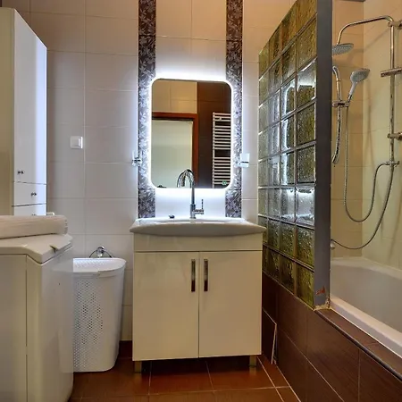 Lodz4u - Apartament Monopolis Z Garażem - Bon Turystyczny * Łódź